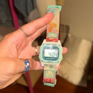 Freestyle Aloha Paradise Green shark watch with adjustable clip band